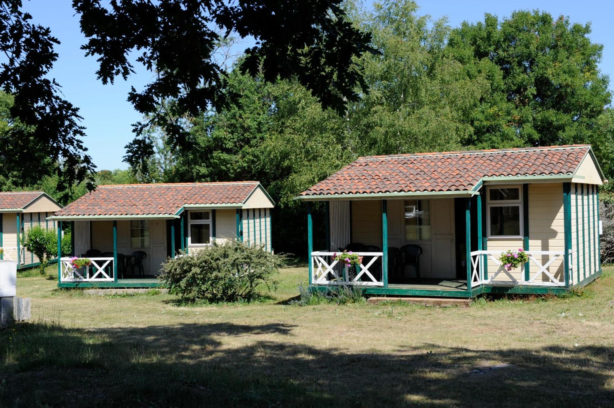 Village De Chalets De 罗卡马杜尔 外观 照片