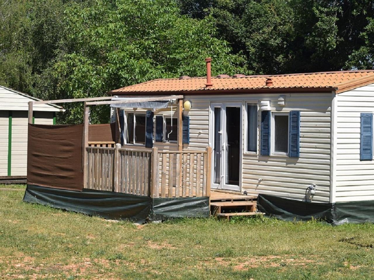 Village De Chalets De 罗卡马杜尔 外观 照片